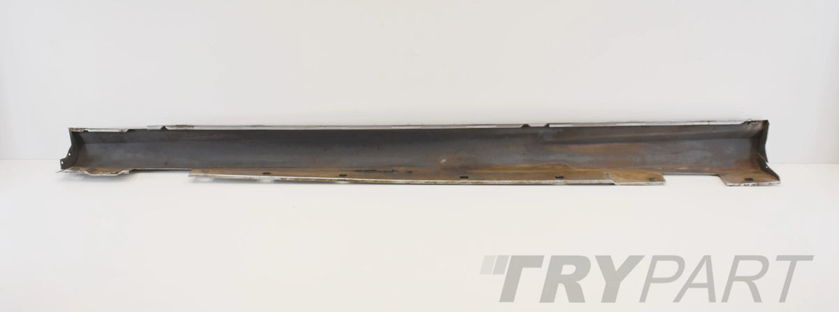 MERCEDES C-CLASS W204 AMG RIGHT SILL PANEL ORG
