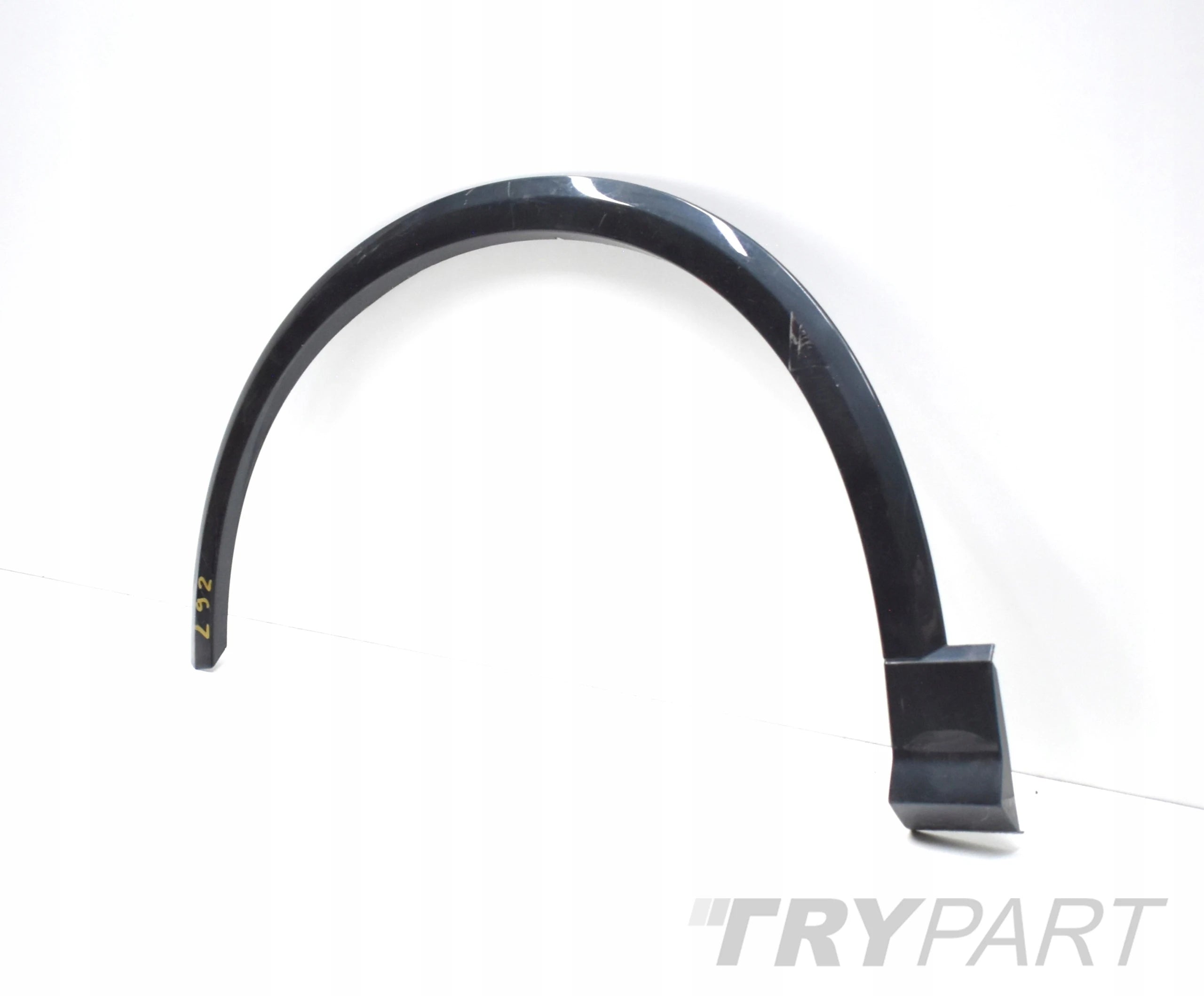 AUDI Q2 81A LEFT FRONT FENDER MOLDING ORG