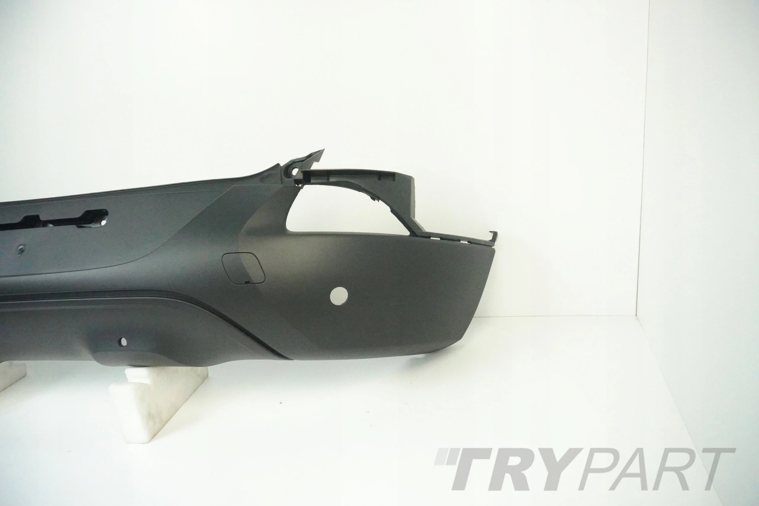 RENAULT KADJAR 15-18 FACTORY NEW REAR BUMPER 4 PDC ORIGINAL OE