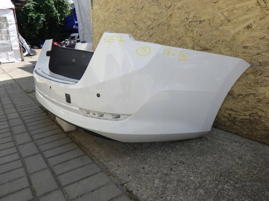 SKODA OCTAVIA 4 IV KOMBI 5E7 20- Rear Bumper