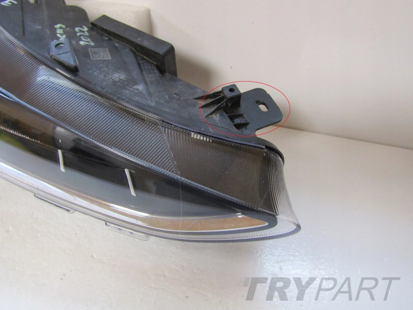 HEADLIGHT FORD FOCUS MK4 IV LIFT LED 22- RH