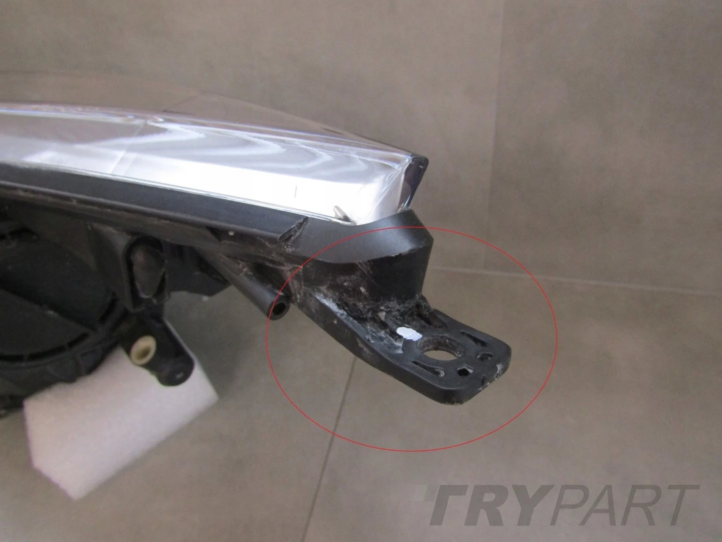 Headlight Kia Venga REGULAR 09-19 RH RIGHT 92102 1P000