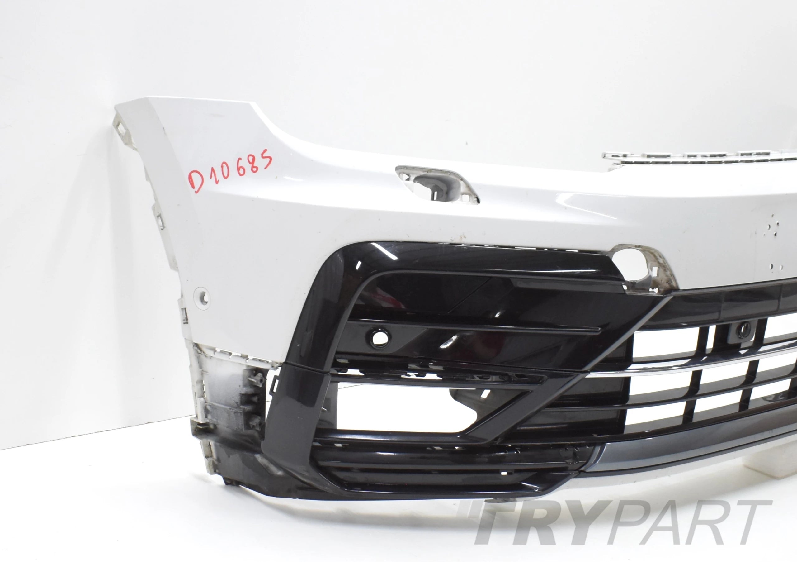 VW TIGUAN II 5NA R LINE FRONT BUMPER ORG