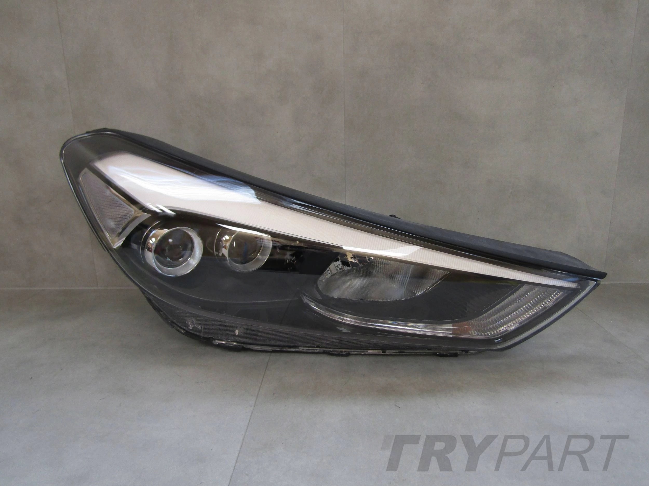 Front Headlight Hyundai Tucson 3 III LED 15-18 RH RIGHT 92102 D7201