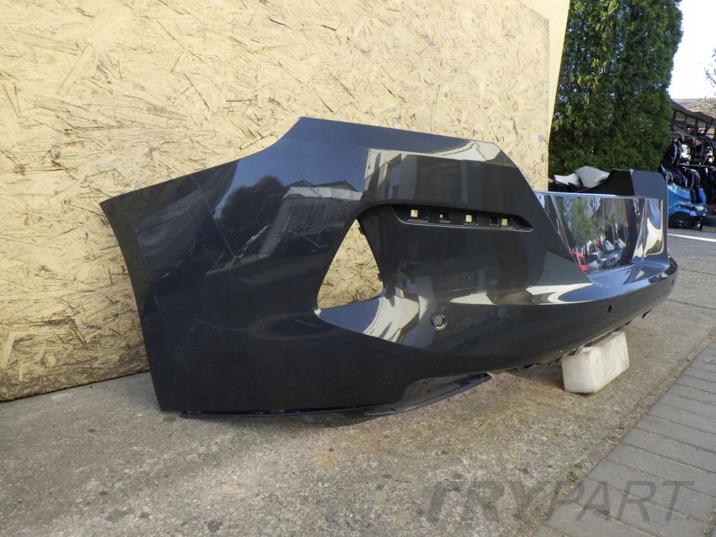 BMW 8 G14 G15 BASE 18- Rear Bumper