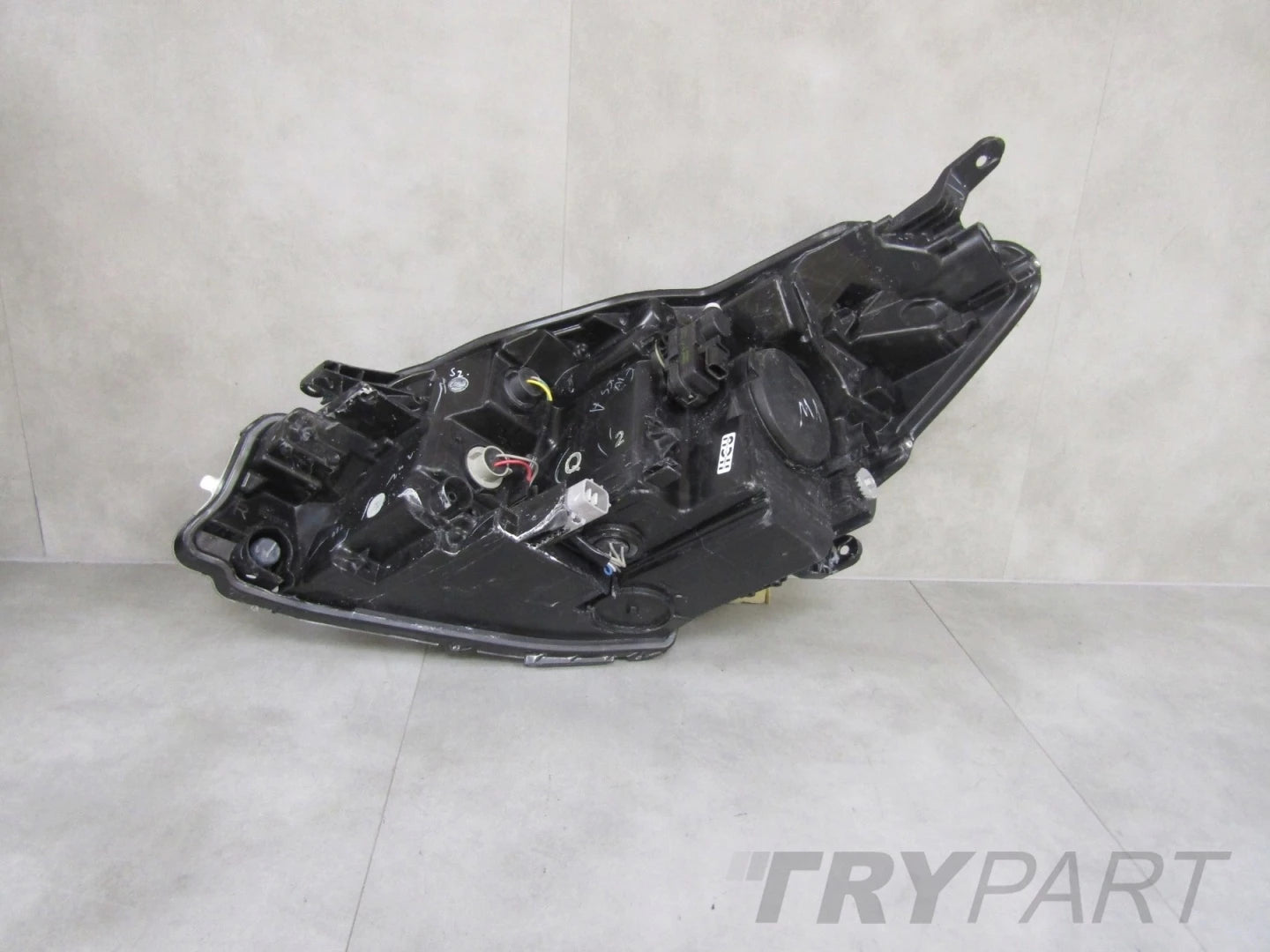 Front Lamp Toyota Yaris 3 III Facelift REGULAR LENS 17-20 RH RIGHT