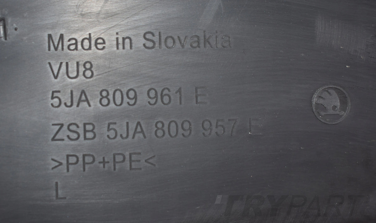 SKODA RAPID 5JA LEFT FRONT FENDER