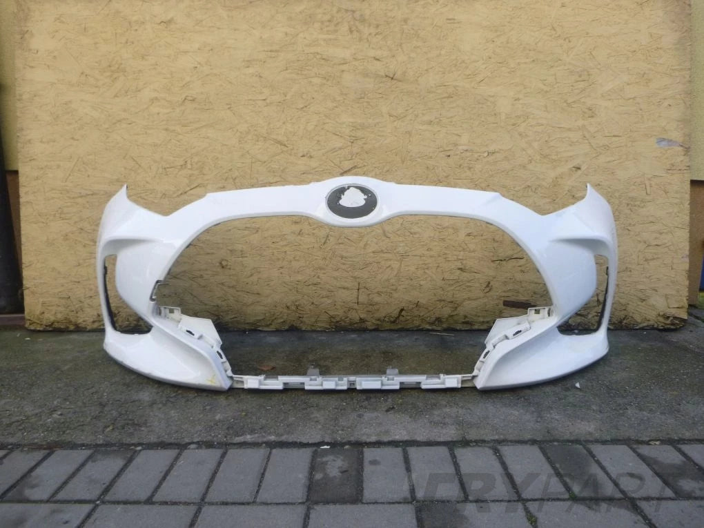 TOYOTA YARIS 4 IV 20- Front Bumper