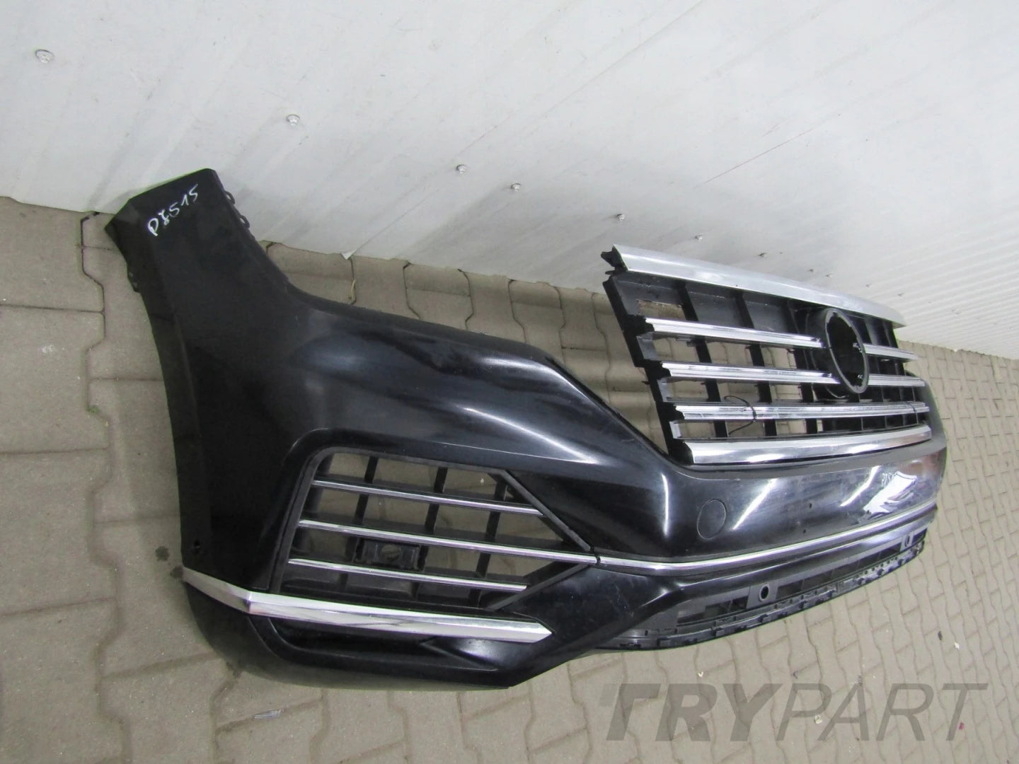 Front Bumper VW Touareg 3 III 760 18-