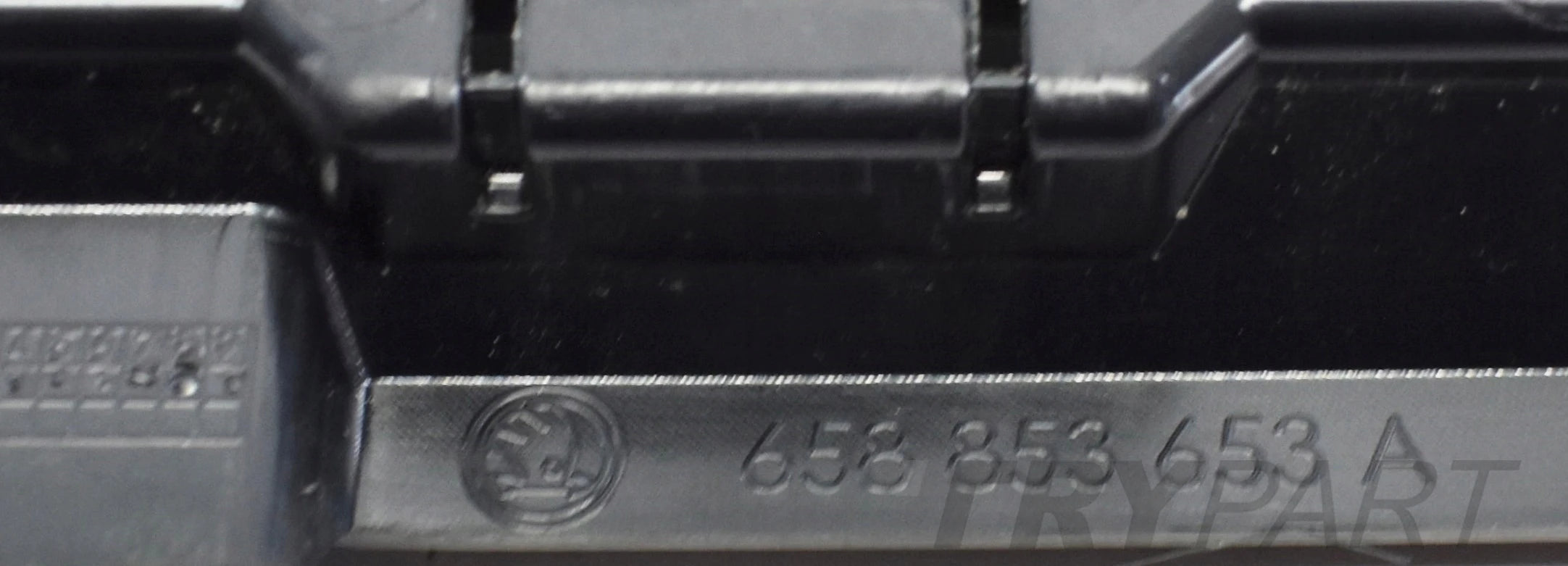 SKODA KAMIQ 658 FRONT BUMPER GRILLE ORG