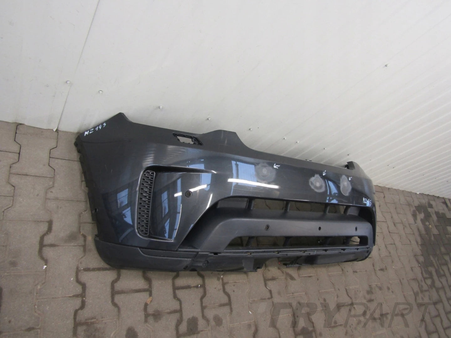 Land Rover Discovery V 5 17- Front Bumper
