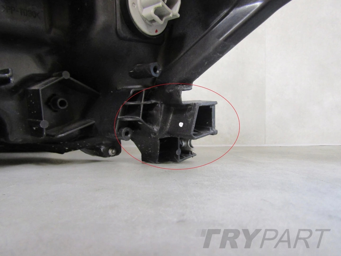 FRONT LAMP TOYOTA HILUX 8 VIII LIFT STANDARD 20- RH