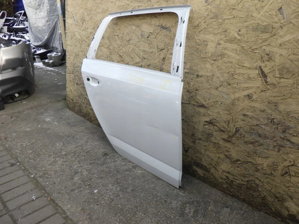 SKODA OCTAVIA III 3 5E KOMBI 2013- Right Rear Door