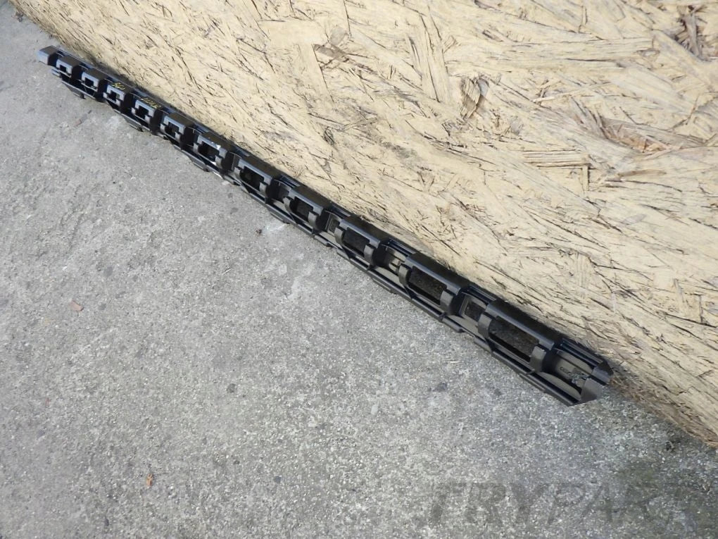 VW Passat B8 3G0 14- Left Sill Mount