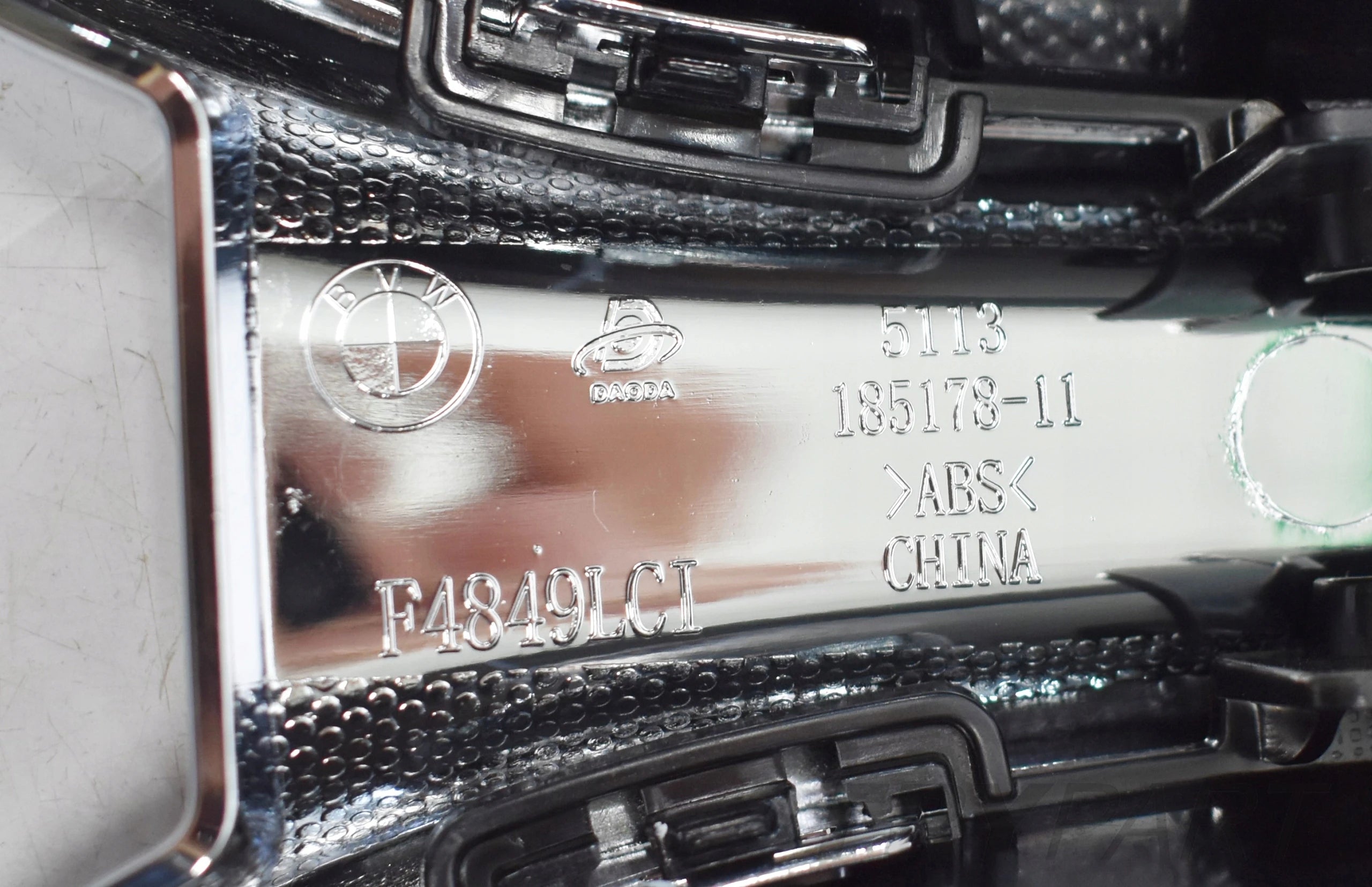BMW X1 F48 LIFT LCI Chrome Kidney Grille NEW