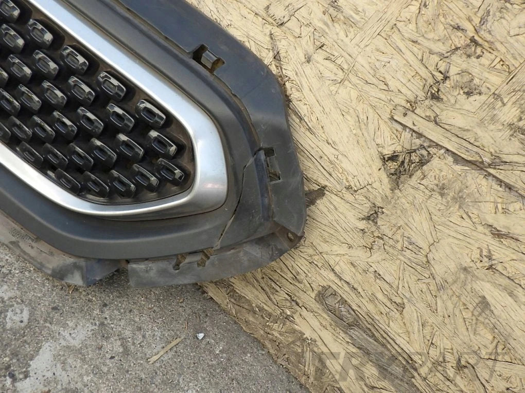 KIA NIRO Grille Retainer