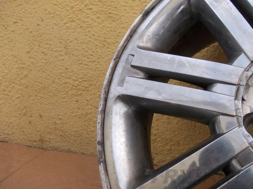 CHRYSLER JEEP 18" x 7J x 40 Aluminum Wheel