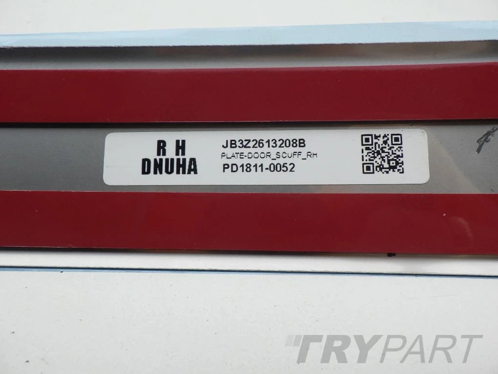 FORD RANGER RAPTOR PERFORMANCE PROTECTIVE MOULDING WITH STEP NEW ORIGINAL