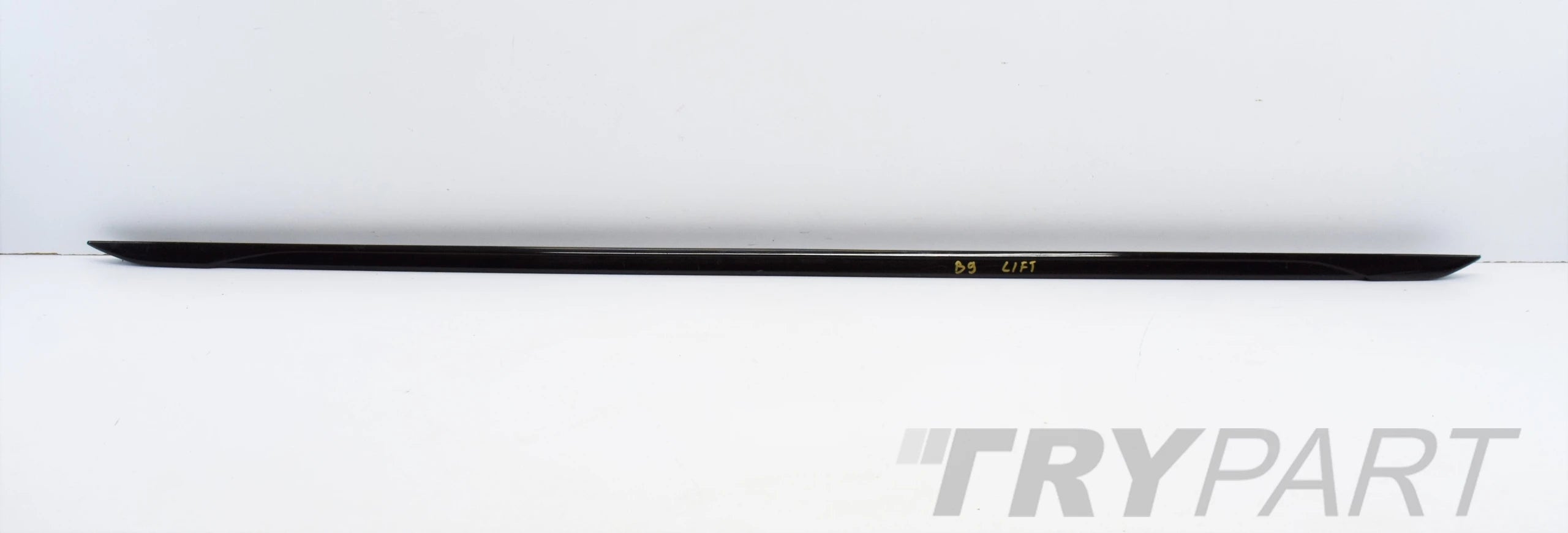AUDI A4 B9 S LINE LIFT 8W LEFT SILL MOLDING