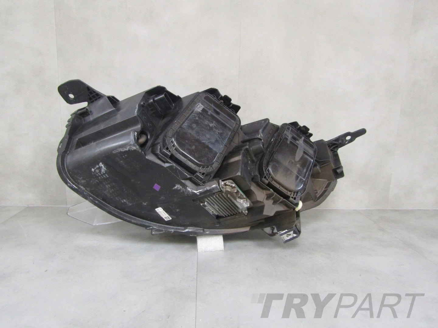 HEADLIGHT CITROEN JUMPY 3 III 16-23 VIVARO 19-23 XENON NOT SWIVEL RH