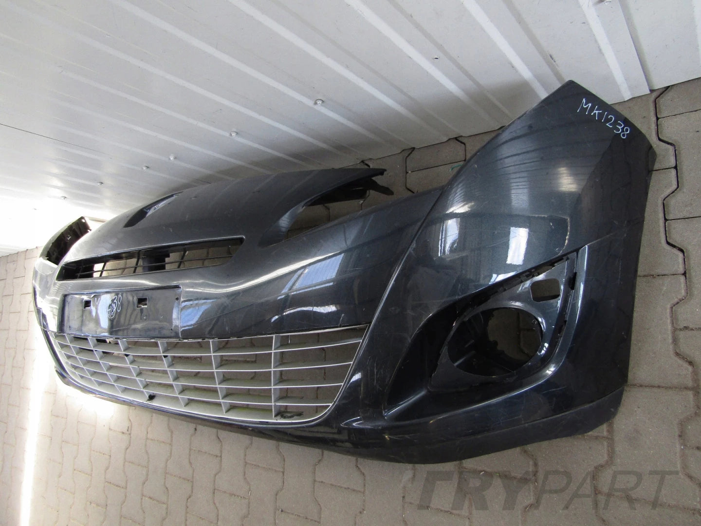 Front bumper RENAULT GRAND SCENIC III 3 09-12