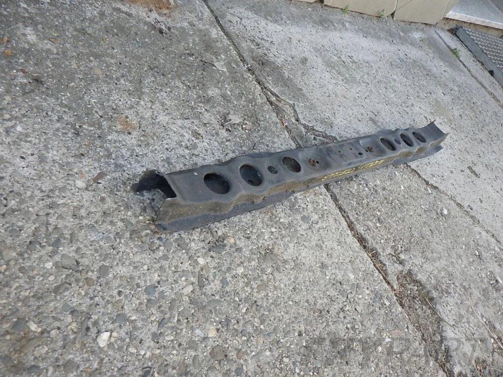 TOYOTA AVENSIS III 3 T27 2008- RADIATOR SUPPORT BRACKET