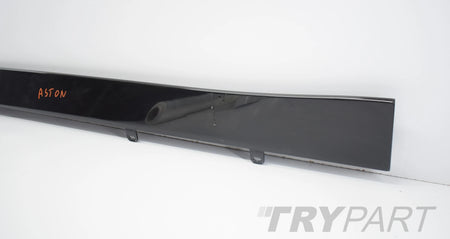 ASTON MARTIN DB11 RIGHT SILL MOULDING ORG