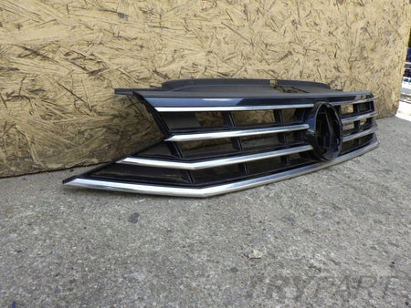 VW PASSAT B8 LIFT 3G 3G0 19- Grille Trap