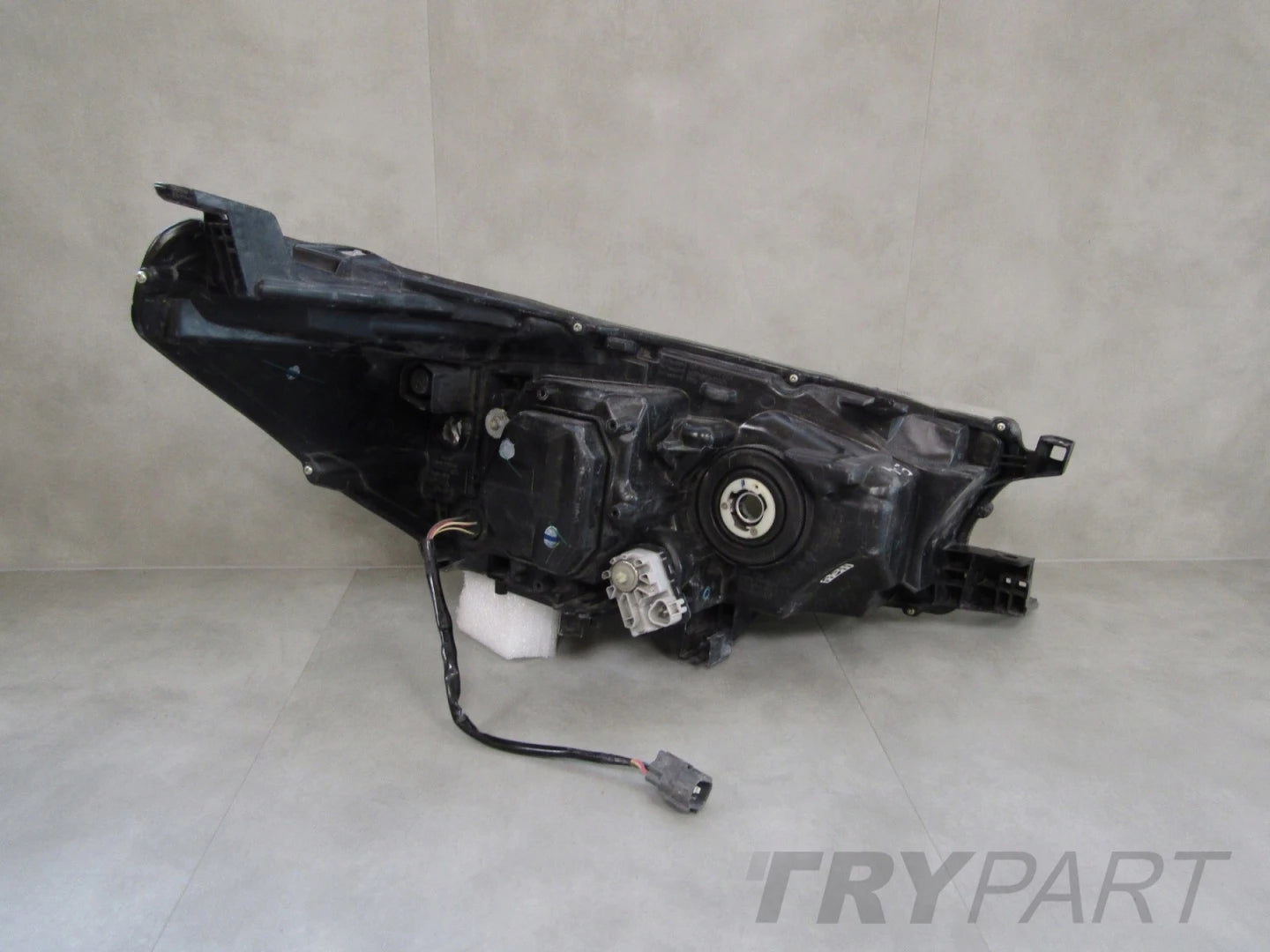 FRONT HEADLIGHT TOYOTA HILUX 8 VIII LED LH 15-20