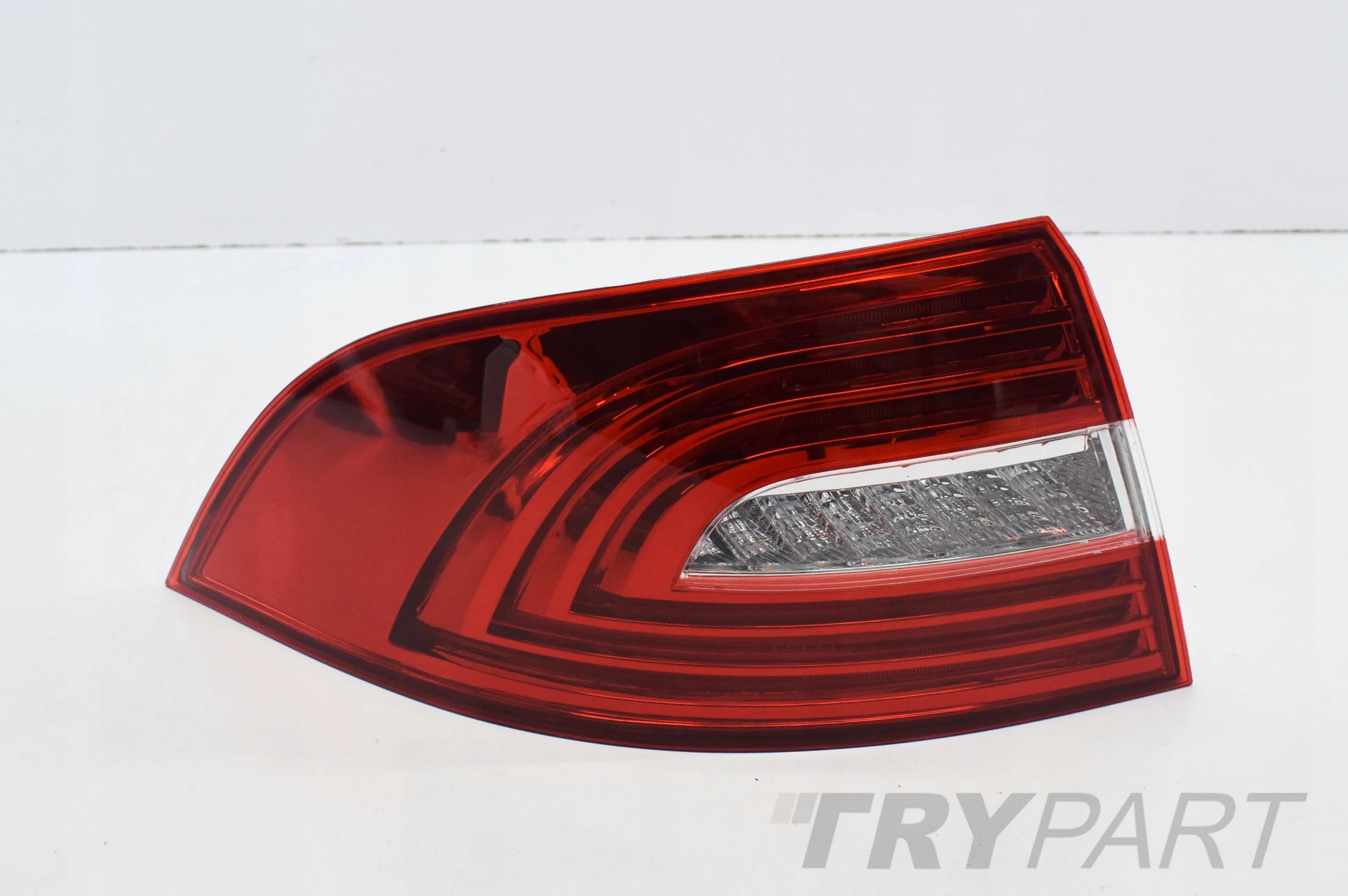 SKODA SUPERB II LIFT 3T LEFT REAR LAMP SEDAN