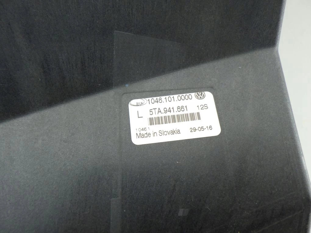 VW TOURAN 2 II 5TA 15- halogen left