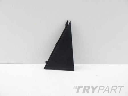 KIA NIRO 17- RIGHT REAR DOOR TRIANGLE CAP