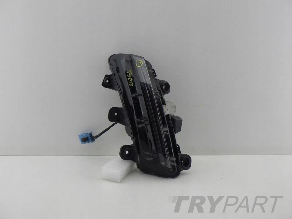PEUGEOT 3008 II P84 5008 P87 2 20- HALOGEN LED DRL RIGHT