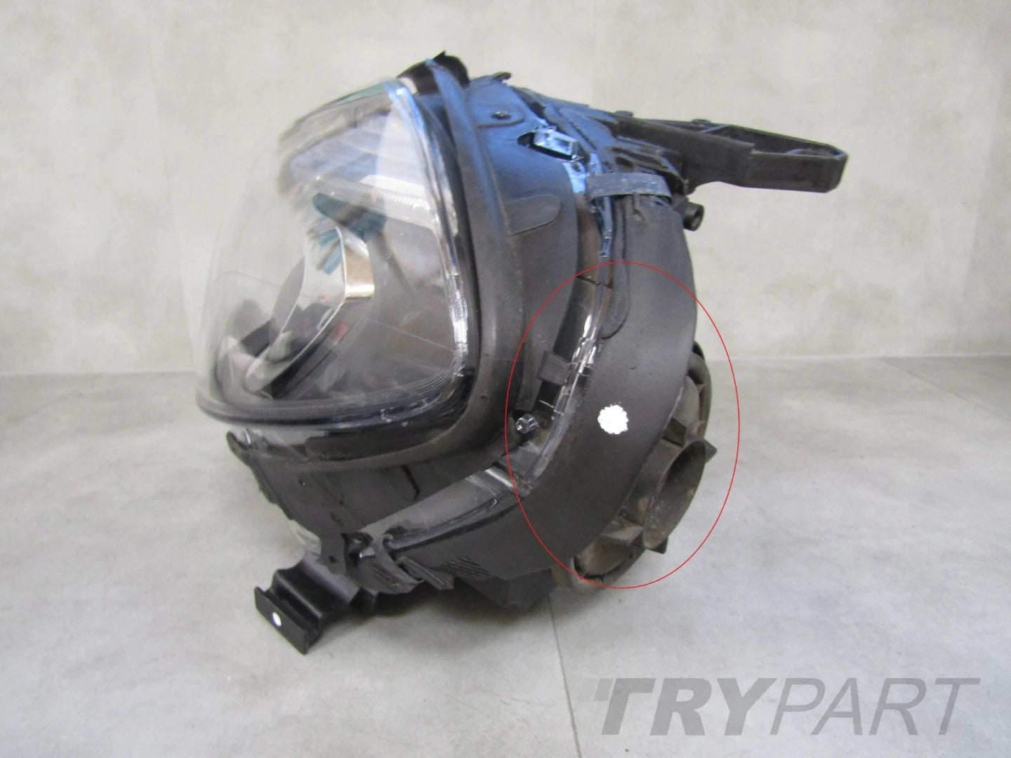 MERCEDES B CLASS W246 XENON HEADLIGHT LEFT 11-14 A2468207