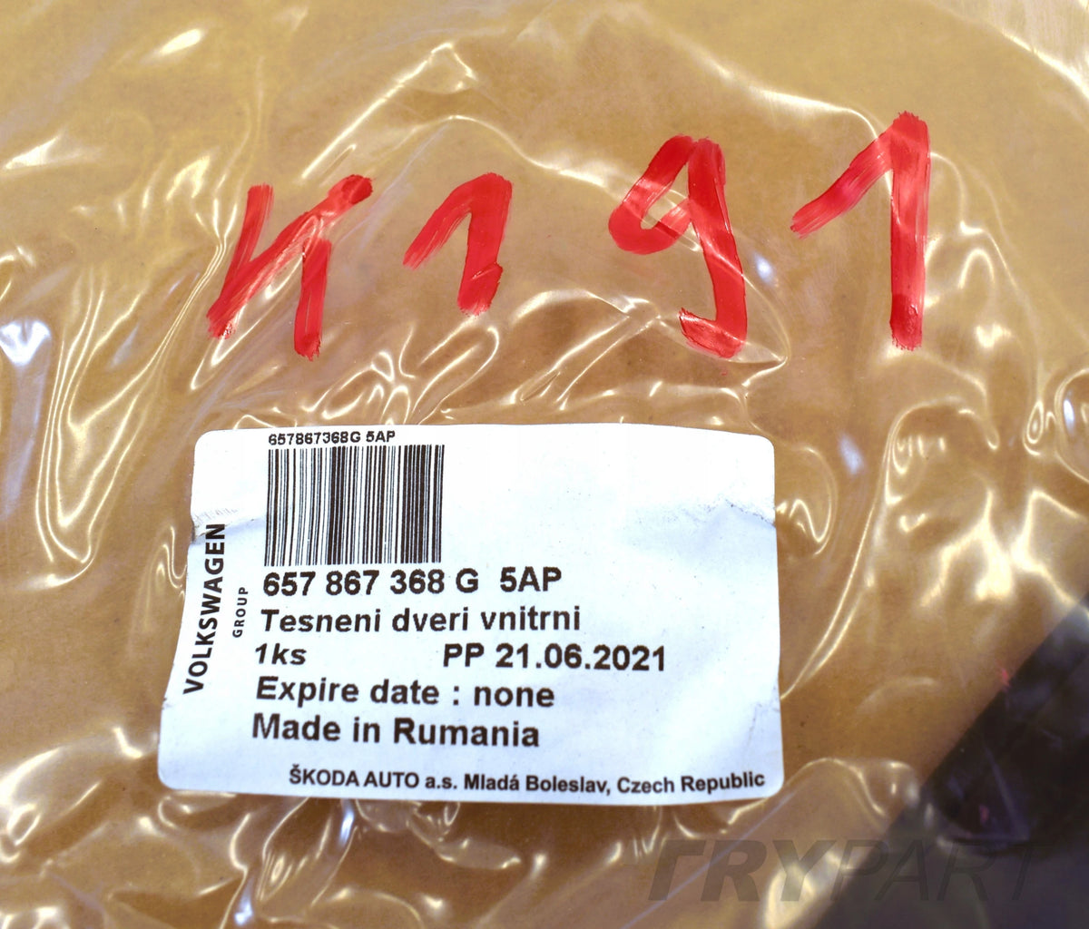 SKODA SCALA 657 RIGHT FRONT DOOR SEAL NEW