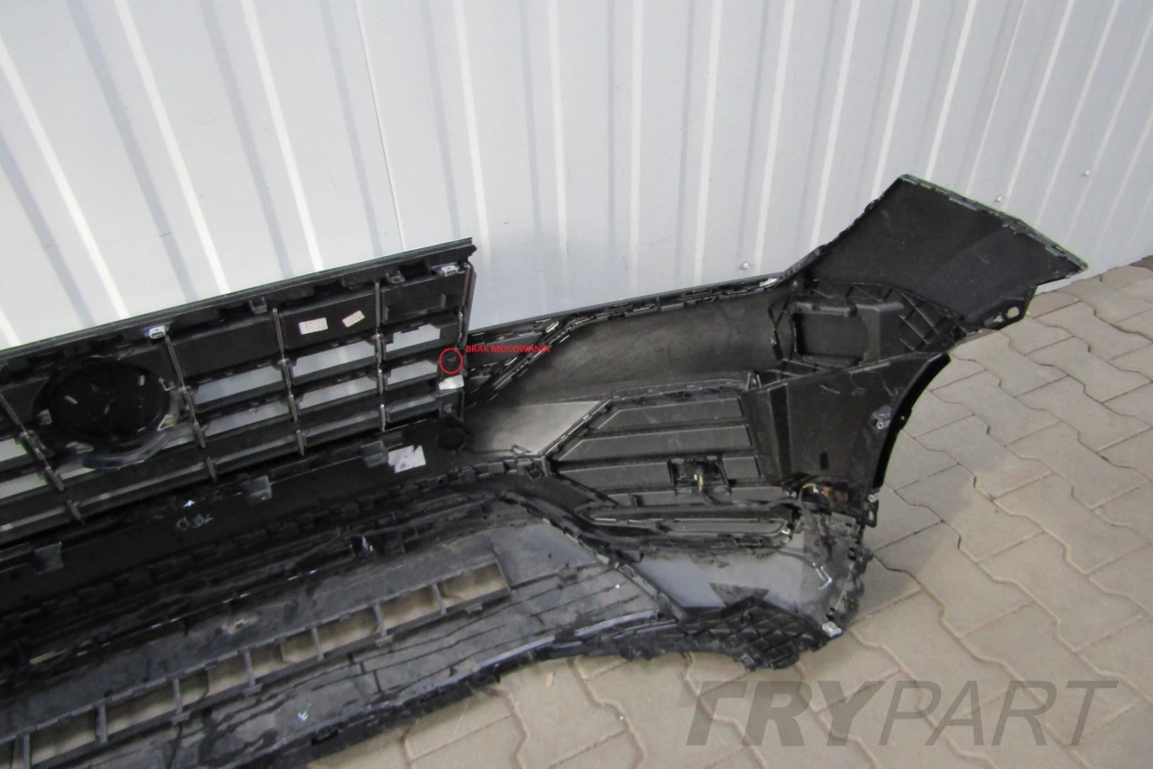 Front Bumper VW Touareg 3 III 760 6 PDC 18-