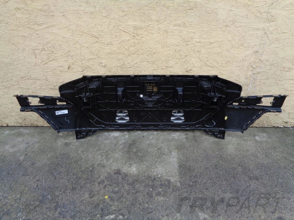 AUDI Q4 E TRON ETRON E-TRON 89A grill catcher