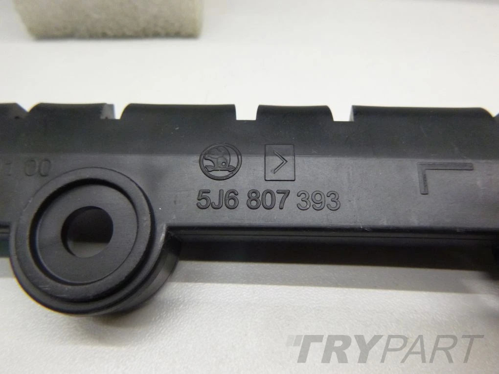 SKODA FABIA II 5J6 BUMPER MOUNTING SLIDE SET