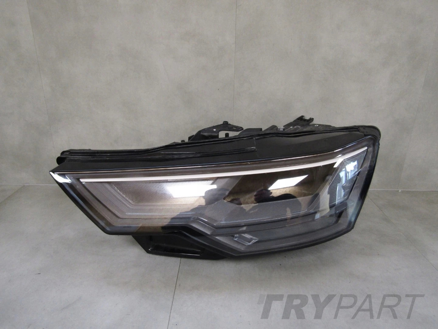 AUDI A6 C8 LED HEADLIGHT 18- LH LEFT 4K0941033