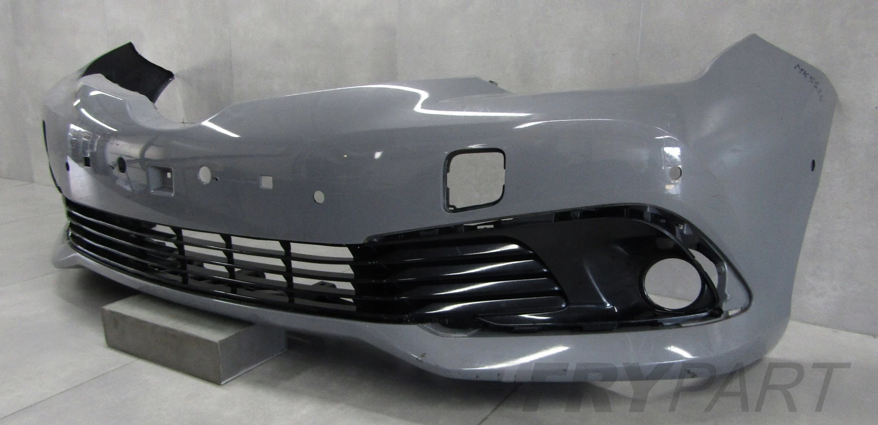 Front Bumper Toyota Auris 2 II Lift 15-18 / PLATE