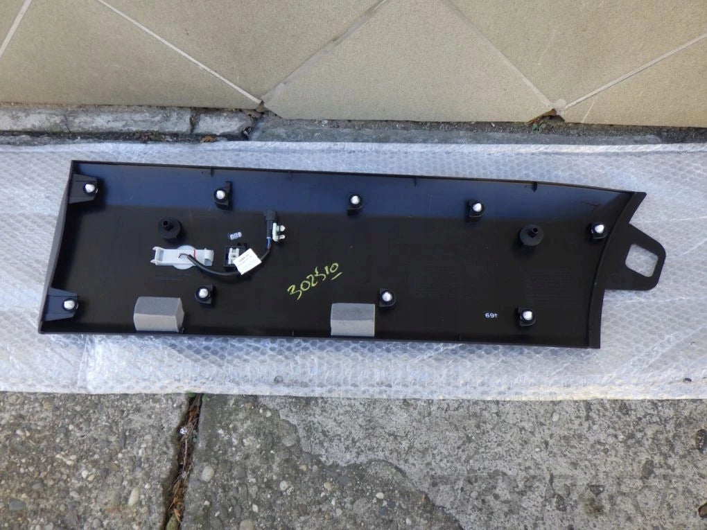 FORD TRANSIT MK8 LIFT DOOR MOULDING LEFT FRONT FRONT LEFT BK31-V20781-BJW