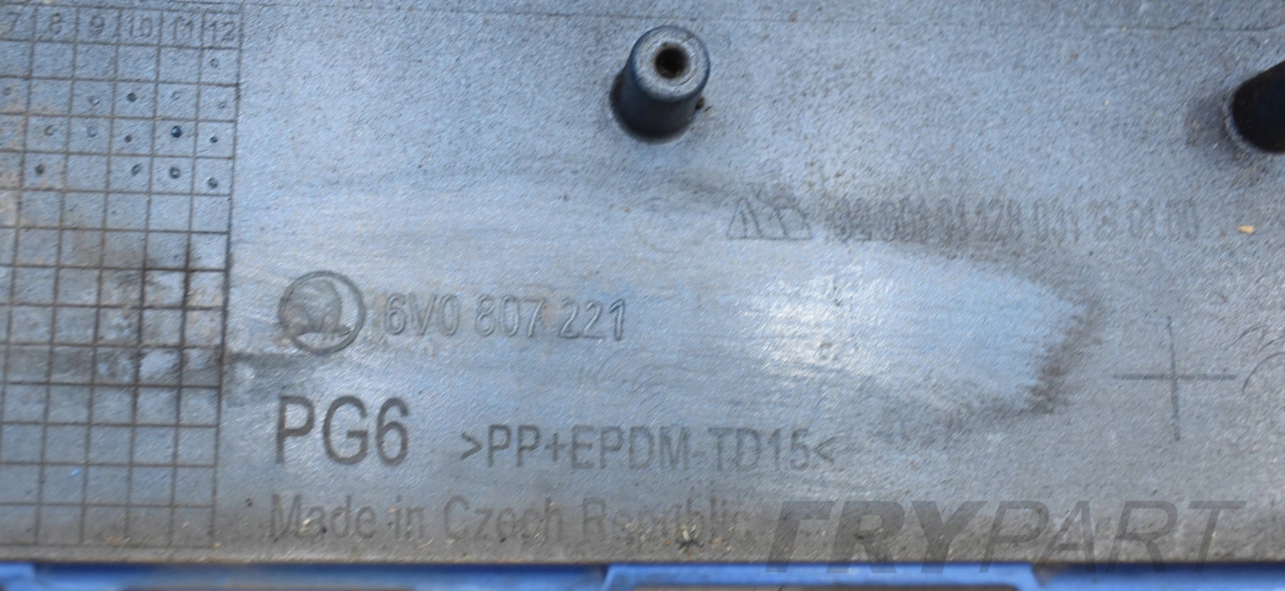 SKODA FABIA III 6V0 FRONT BUMPER ORG