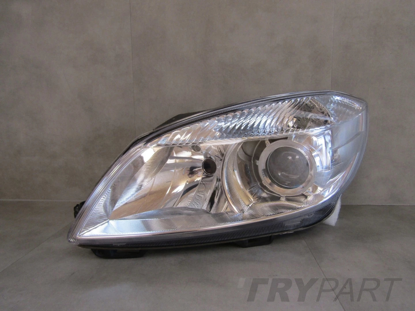 Headlight SKODA FABIA 2 II FACELIFT STANDARD LENS 10-14 LH