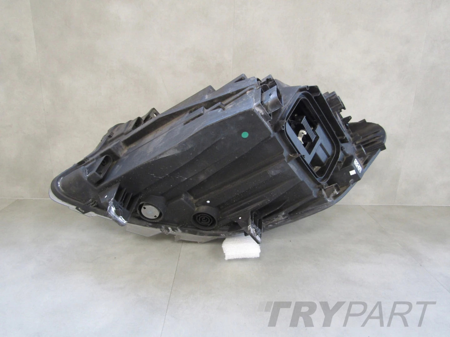 HEADLAMP MERCEDES SPRINTER W910 W907 LED RH 18- A9109067200