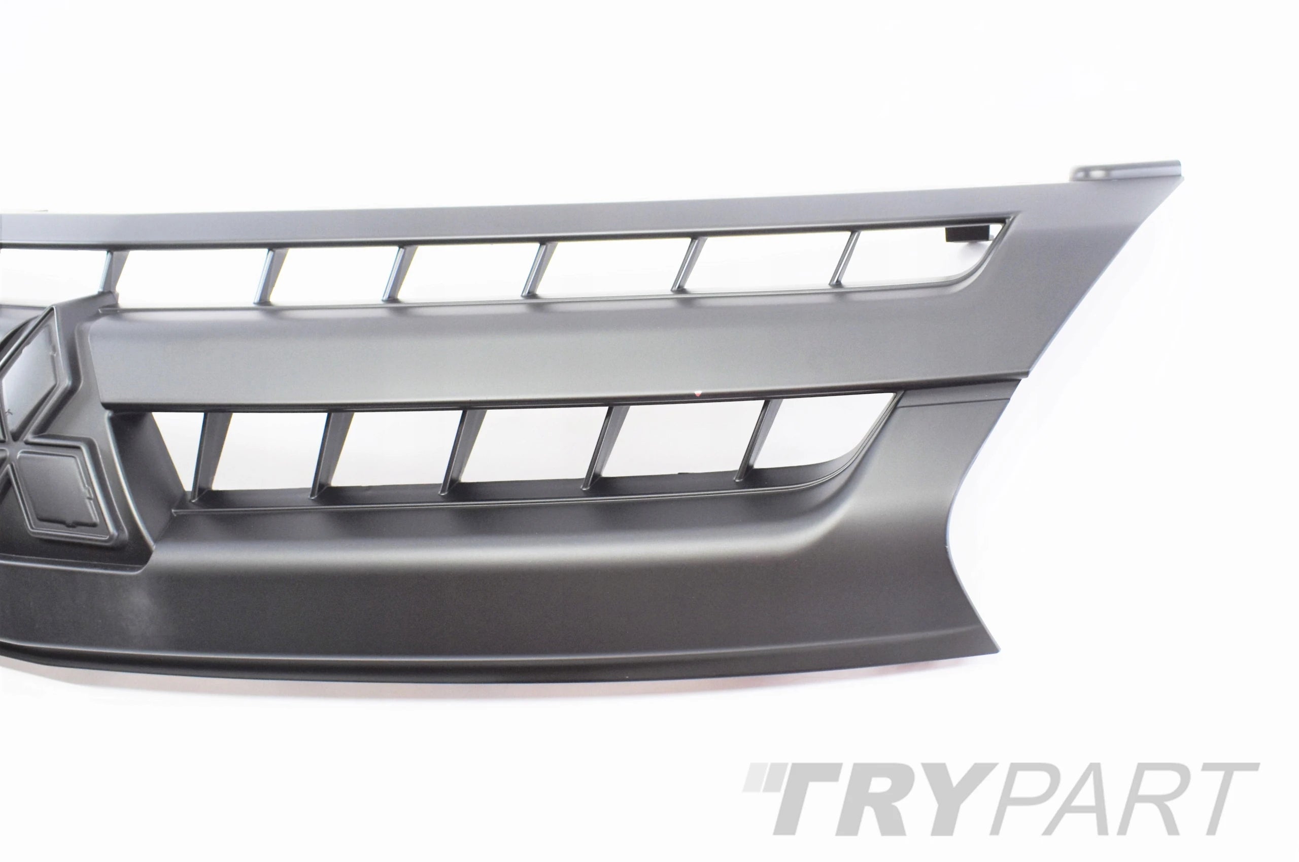 MITSUBISHI L200 BUMPER GRILLE ORG NEW