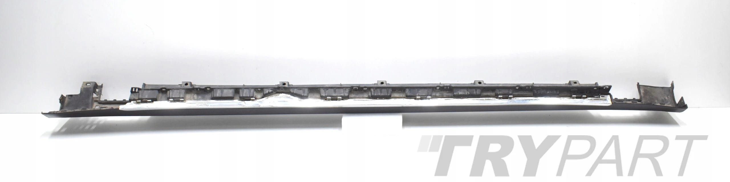 TESLA MODEL S RIGHT DOOR SILL TRIM RIGHT SILL ORG 6005875-00-G