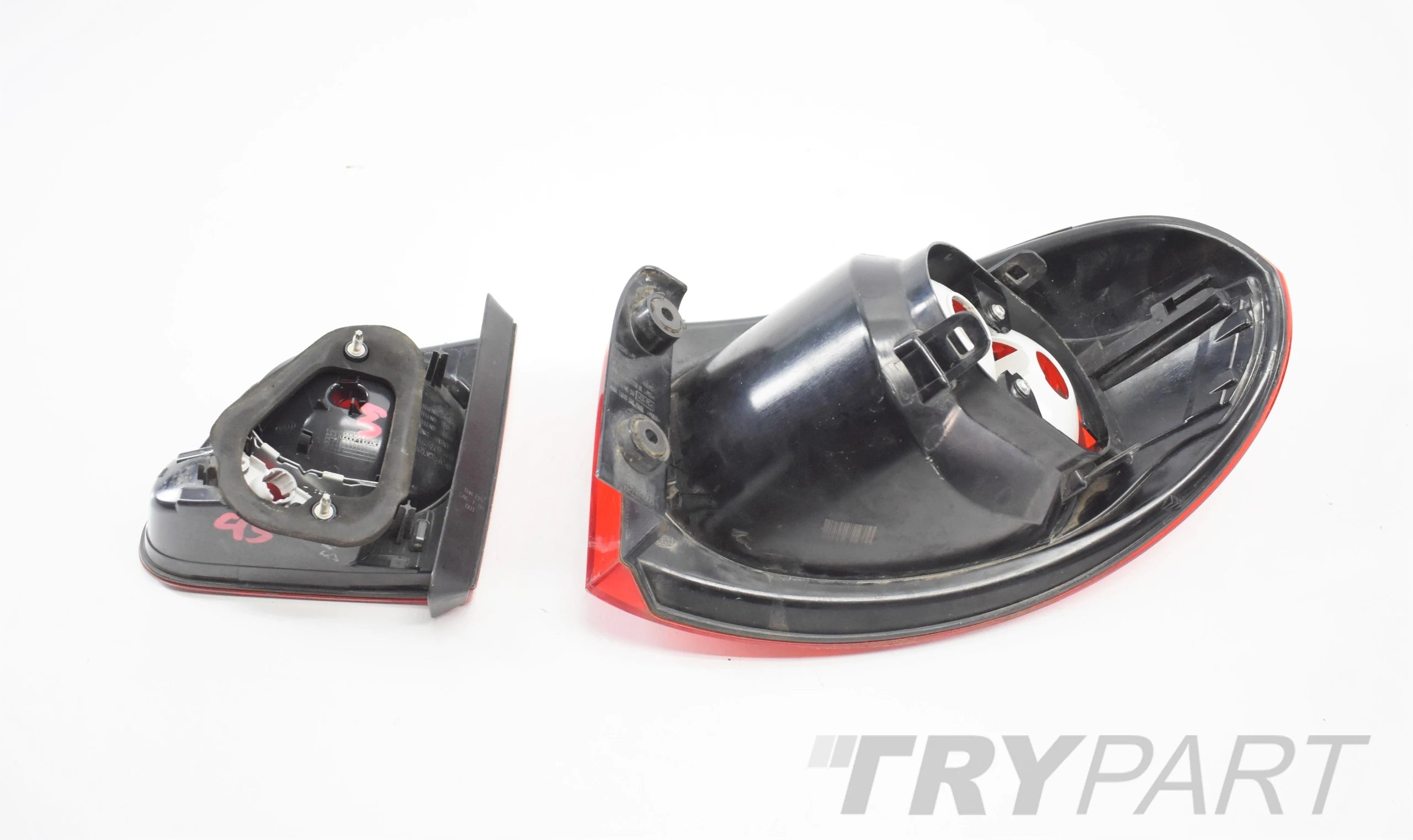 VW TIGUAN 5N0 LEFT REAR LIGHT EU ORG