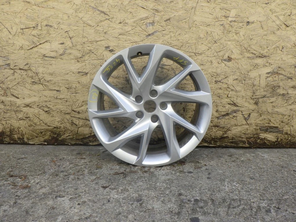 SEAT CUPRA 5FF 8x18 ET40 5x112 Aluminum Wheel