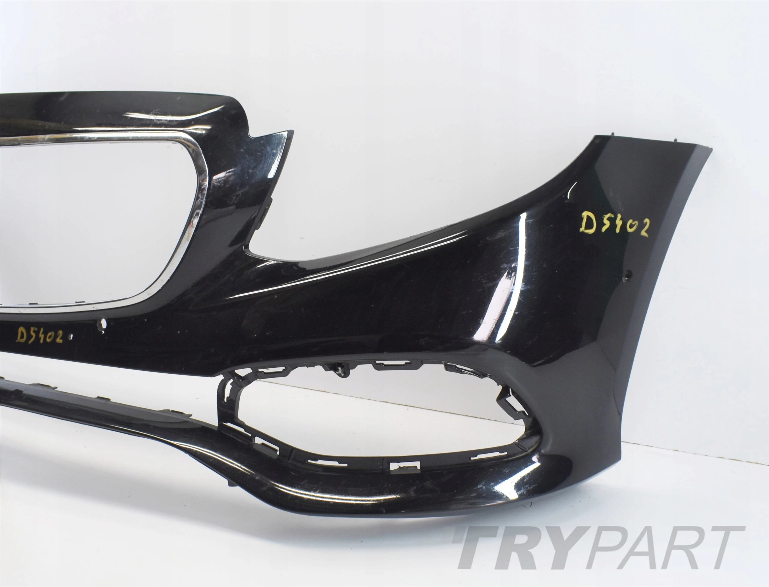 MERCEDES E-CLASS W213 FRONT BUMPER, EXCELLENT CONDITION, ORIGINAL