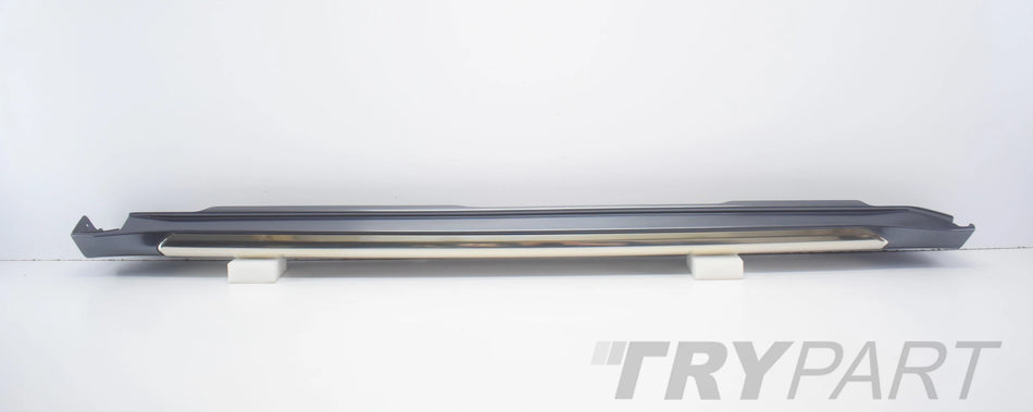 MITSUBISHI MZ 313902S1 DOOR SILL PROTECTOR ORG NEW